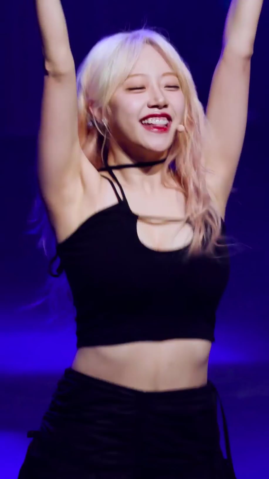 Jeewon Showing Off KPOP NSFW Jeewon Showing Off KPOP NSFW