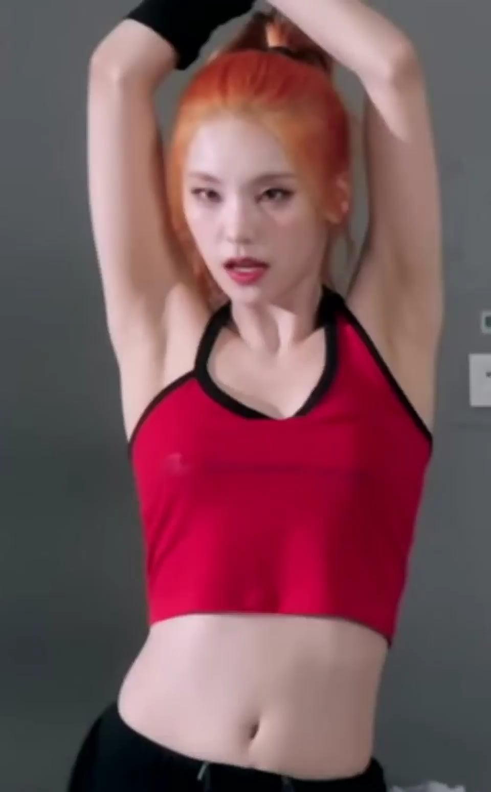 Yeji (Braless Boob Jiggle) - KPOP NSFW