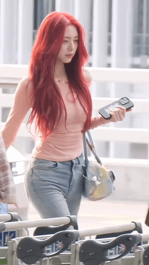 Yuna of ITZY – KPOP NSFW